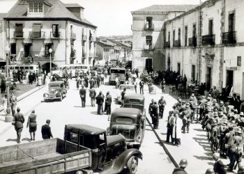 Aparecen dos fotografías de la toma de Ponferrada por los fascistas el 21 de julio de 1936