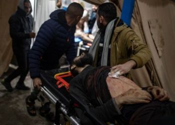 Fuerzas israelíes asesinan a más de cien palestinos en ciudad gazatí de Rafah