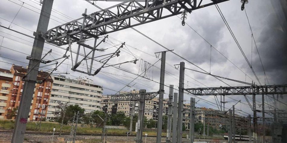 CCOO transmite su rechazo a la externalización del mantenimiento de instalaciones de electrificación en Adif