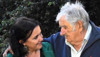 Ana Miranda traslada a Pepe Mujica o agradecemento polo seu apoio ao BNG