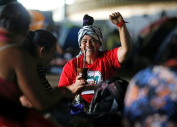 Mujeres del MST ocupan zona de Codevasf, en Juazeiro, Bahía