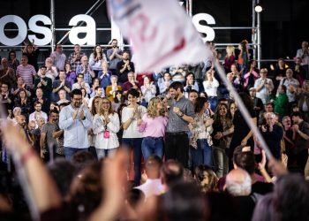 Ernest Urtasun: «Nadie ha asumido responsabilidades por los casos que afectan a Ayuso, esto ya es el caso Díaz Ayuso»