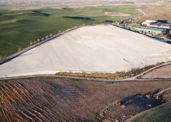 Miles de firmas contra la ampliación del macro vertedero de Pinto/Getafe y la desprotección del Parque Regional del Sureste