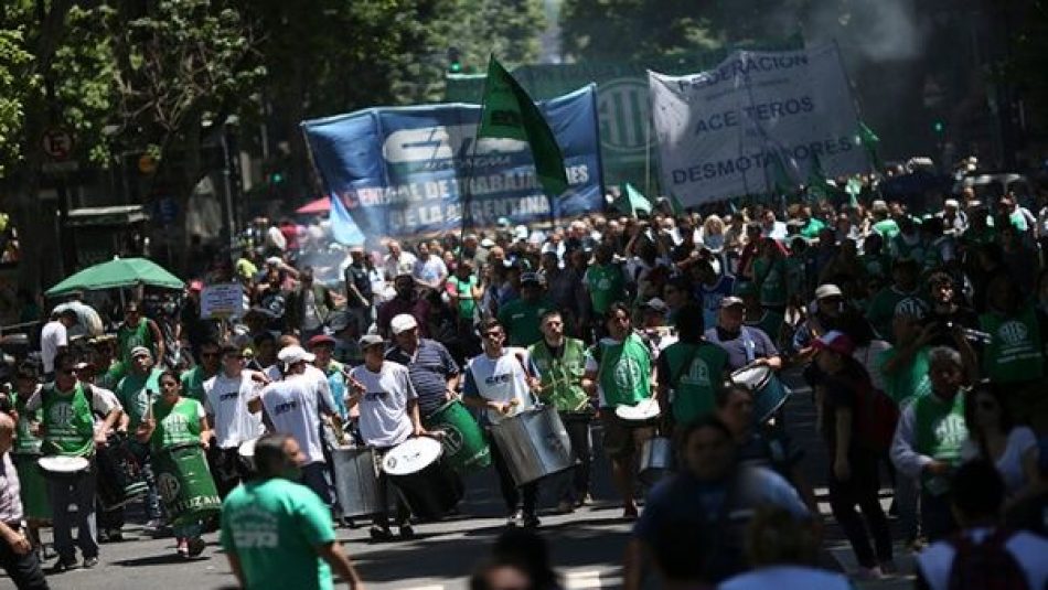 Trabajadores estatales argentinos van a paro por 48 horas