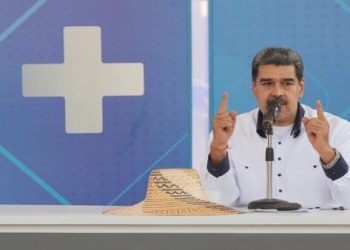 Presidente Maduro denuncia planes de Leopoldo López y Álvaro Uribe contra Venezuela