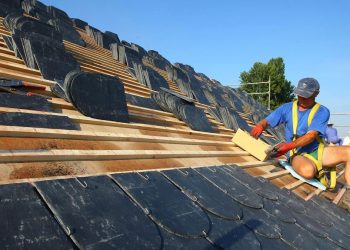 El PCE lanza un decálogo con medidas para el sector de la pizarra en El Bierzo, sus trabajadores/as y pueblos