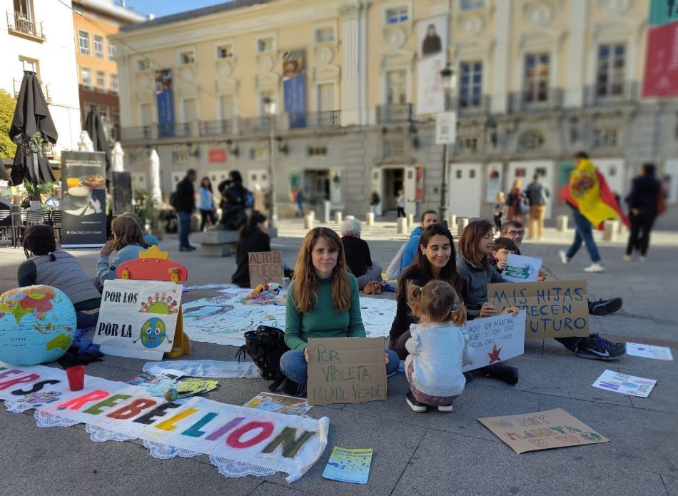 Cuarta acción mundial de Mothers* Rebellion por el Día de la Mujer