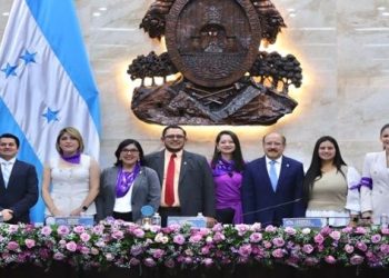 Parlamento hondureño aprueba ley para proteger a las mujeres