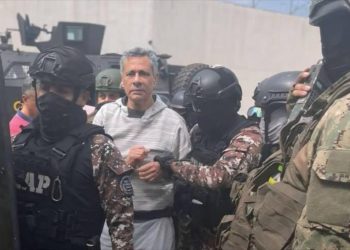 Glas, detenido por Ecuador, inicia huelga de hambre en prisión