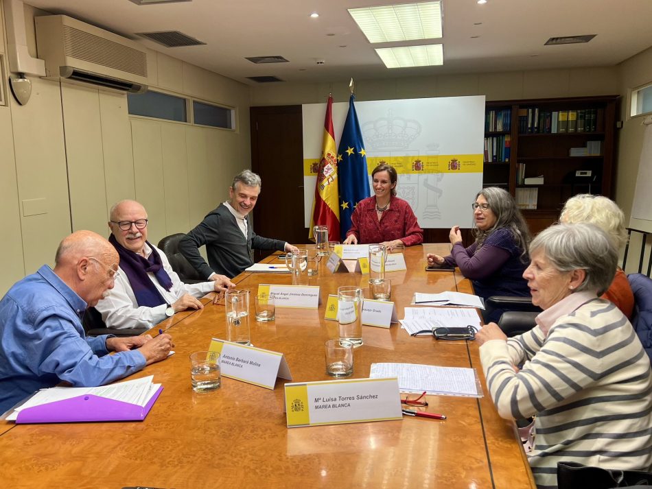 La Asociación MAREAS BLANCAS, se reúne con la Ministra de Sanidad Sra. Mónica García