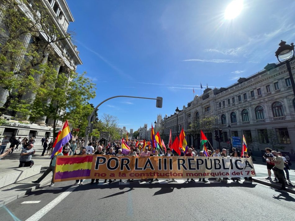 Se celebró una jornada por la República en Alcalá de Henares organizada por el PCE e IU. La República es un proyecto de futuro