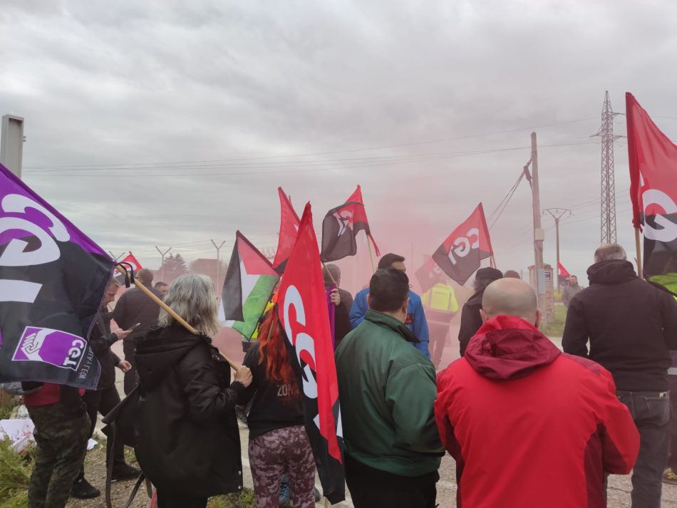 Los paros convocados por CGT en Carrocerías (Renault Valladolid) paralizan la producción de varias líneas del departamento de embutición