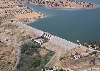 FACUA Andalucía advierte de que la escasez de agua es estructural y no se alivia con unas pocas semanas de lluvia