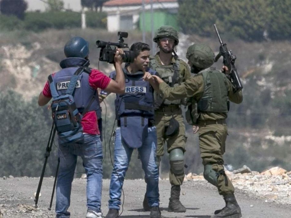 Israel arrestó a unos 100 periodistas palestinos desde octubre