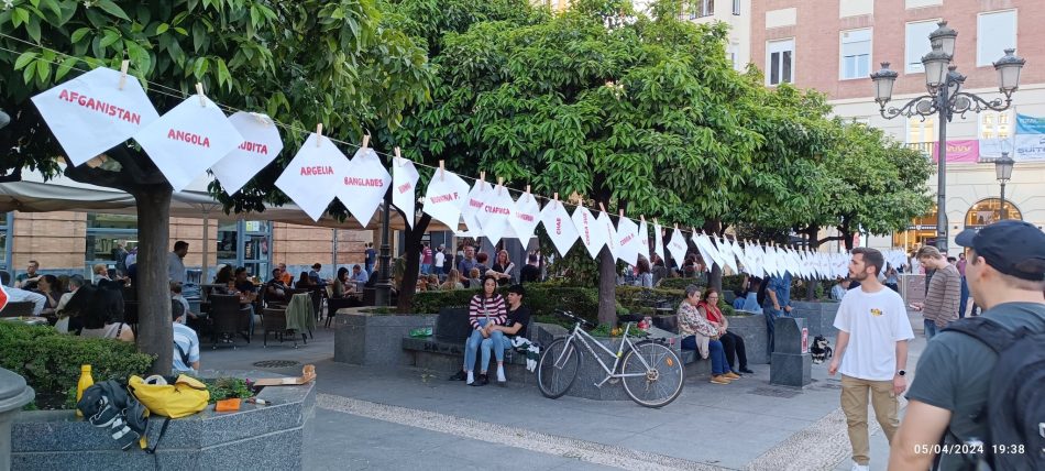 Enrique Santiago reclama a Defensa que explique su “grado de participación” en la feria de armas de Córdoba y si se exponen en ella algunas “probadas en combate por Israel en Gaza”