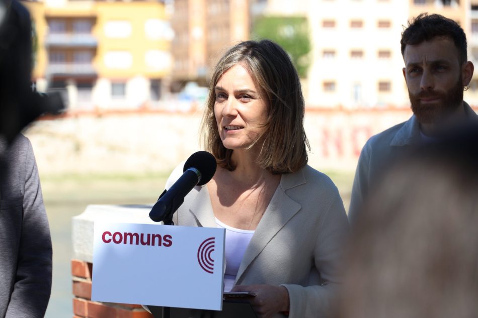Jéssica Albiach (Comuns) reivindica la reducción de la jornada laboral a 32 horas en Catalunya
