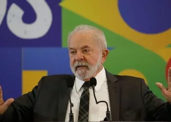 Lula pide a EEUU que levante las sanciones contra Venezuela