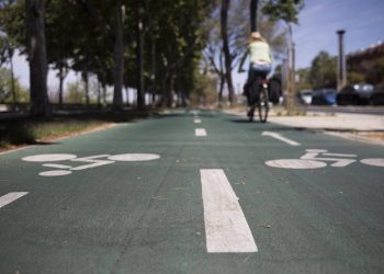 Ecologistas en Acción Ciudad de Sevilla exige que no se elimine el carril bici de la avenida Luis de Morales