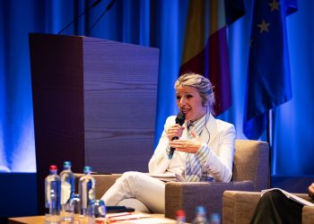 Yolanda Díaz: “Hagamos por primera vez que la nueva agenda estratégica de la UE tenga una verdadera dimensión social”