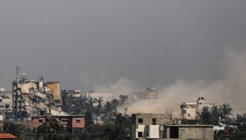 Israel mantiene bombardeos contra el norte y sur de Gaza