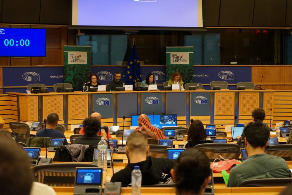 Podemos reúne a activistas y expertas en el Parlamento Europeo para debatir sobre cómo construir un futuro de paz y seguridad