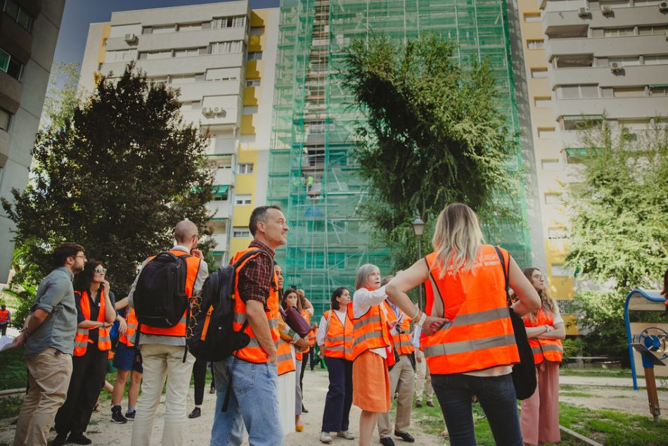 La Seguridad Social ignora las sentencias del Supremo y sigue reclamando a las viudas de Orcasitas la devolución del complemento de mínimos de sus pensiones