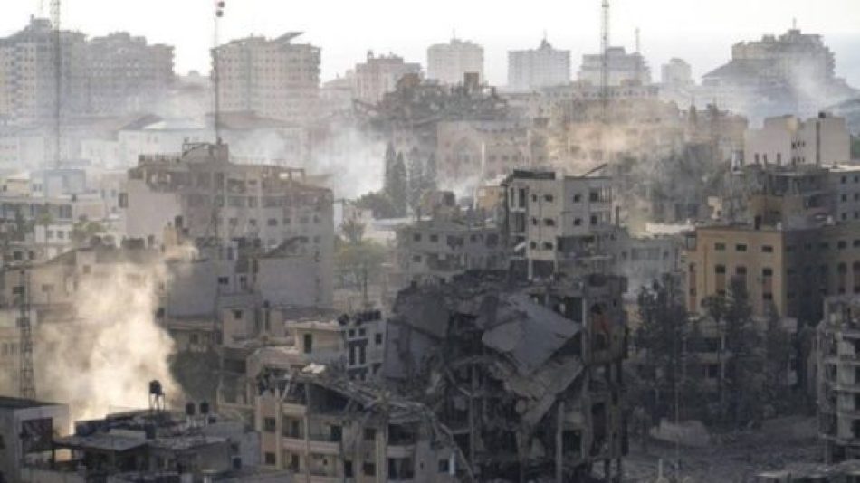 Israel bombardea hospital que albergaba personal de la OMS