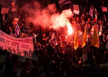 Familiares de retenidos amenazan a Netanyahu con “arder las calles”