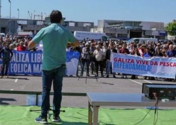 A pesca galega clama en Cangas contra os proxectos de instalación de eólica mariña