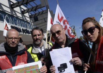 El PCE e IU apoyan la huelga indefinida de la plantilla de ALSA en León
