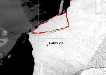 Un gigantesco iceberg se desprende en la Antártida