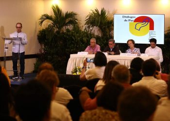 El Gobierno de Colombia y el ELN firman un acuerdo sobre participación
