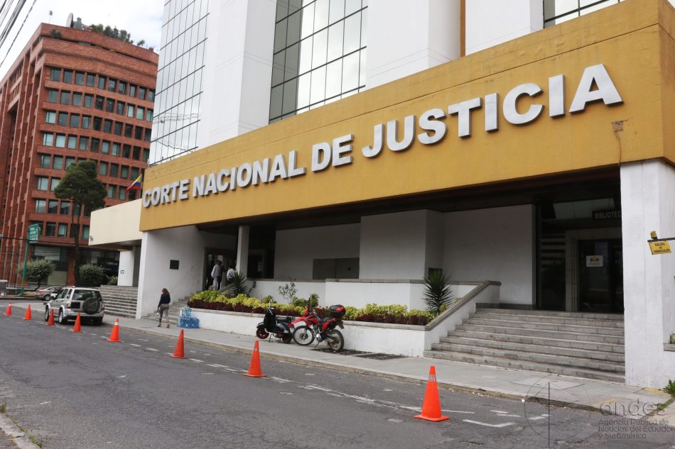 La justicia ecuatoriana pospone el juicio por el asesinato del candidato presidencial Villavicencio