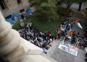 Estudiantes de la Universitat de Barcelona se suman a las protestas contra el genocidio de Israel en Gaza y llaman a secundar las acampadas en las facultades catalanas