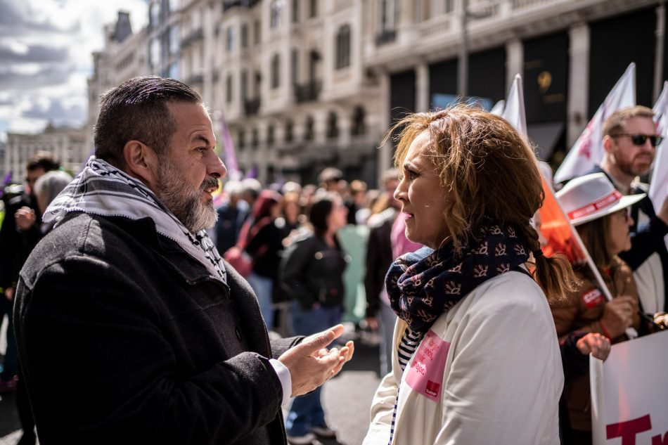 Manu Pineda defiende en el 1º de Mayo la apuesta de los sindicatos para que “los fondos de la UE cambien el modelo productivo, por un sector industrial sostenible y para mejorar los salarios”