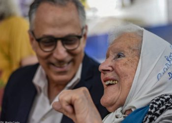 Cuba rinde tributo a luchadora argentina Nora Cortiñas