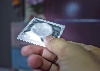 Sanidad destinará 10 millones en 2024 para financiar preservativos para jóvenes entre 16 y 22 años