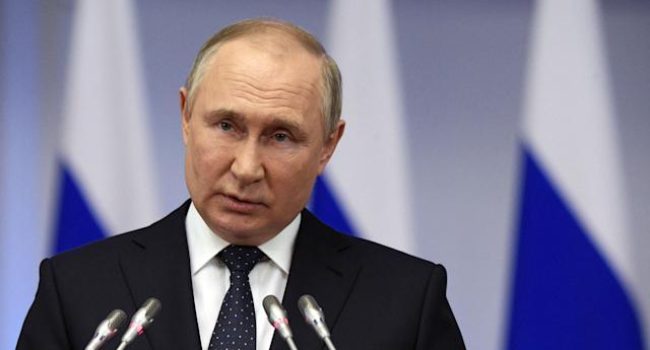 Putin asume la presidencia de Rusia por otros seis años