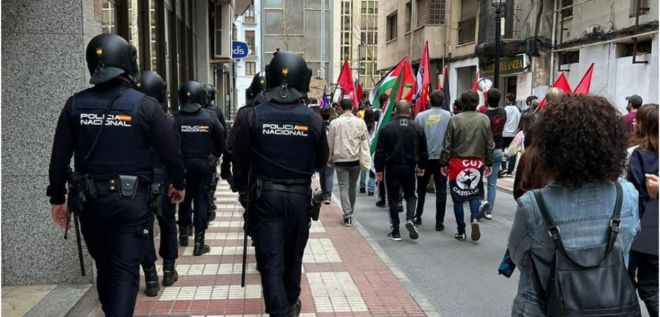 CGT denuncia represión policial durante la manifestación del Primero de Mayo