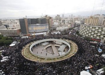 Inician los actos fúnebres del presidente iraní Ebrahim Raisi