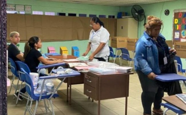 Panamá acude a las urnas en unas presidenciales marcadas por la controversia