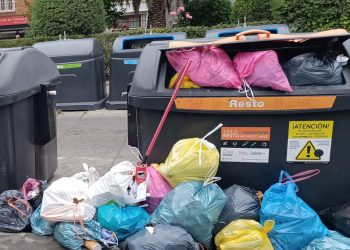 La vecindad de Zofío rechaza que la Junta Municipal venda como exitoso el Plan de Choque contra la basura en Usera (Madrid)
