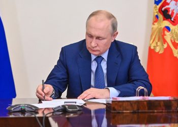 Putin firma una resolución sobre asociación estratégica con Corea del Norte