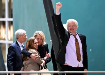 Assange llega a Australia después de más de una década de persecución por EE.UU.