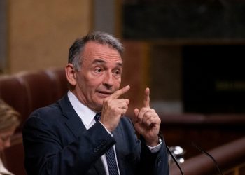 El PSOE suma sus votos con las derechas en el Congreso y acepta una ley sobre la que Enrique Santiago advierte que “las cosas no se arreglan con más gente en la cárcel, sino creando empleo”