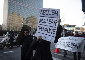 Cien ciudades españolas piden al Gobierno que firme el Tratado de Prohibición de las Armas Nucleares