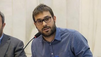 Compromís acusa a Rovira de paralizar obras educativas en 42 ayuntamientos durante meses con “acusaciones falsas”