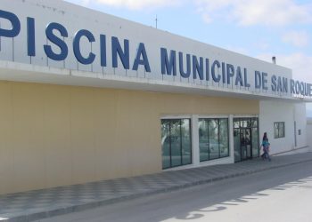 CCOO convoca movilizaciones contra del despido de un trabajador de la piscina de San Roque