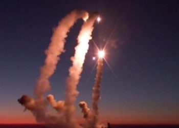 Rusia lanza ataque masivo contra bases aéreas de Ucrania
