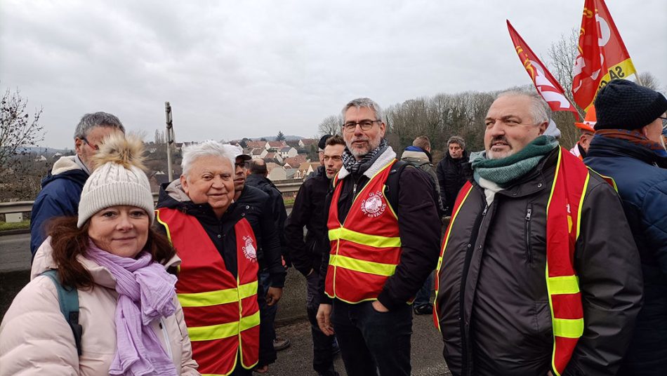 Francia: «Solo unidos y movilizados frenamos a la ultraderecha»